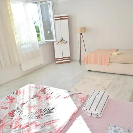 Ahmet Teacher Hotel, 6 Minutes From The Airport 3*