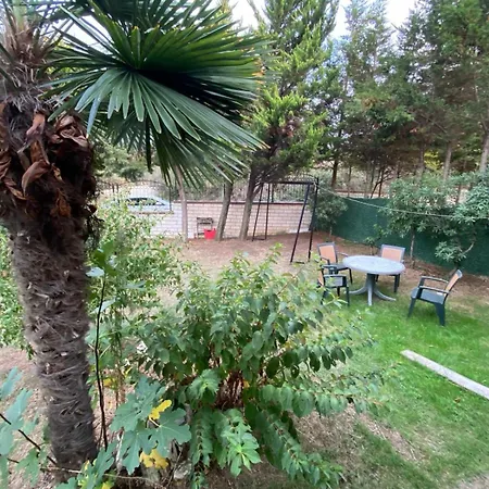 Ahmet Teacher Hotel, 6 Minutes From The Airport Bed and breakfast